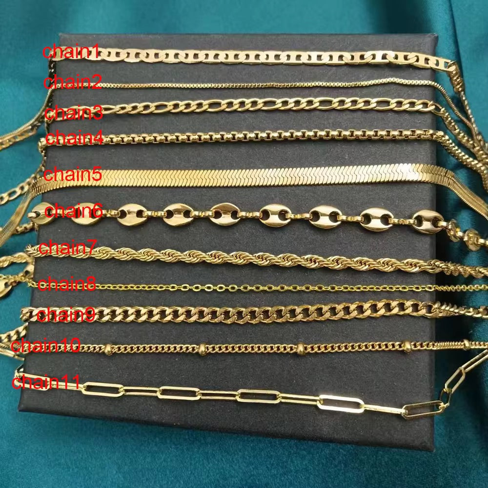 CUSTOM NAME PLATE NECKLACE